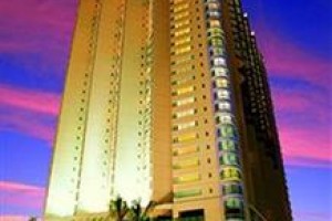 999 Royal Suites & Towers Image