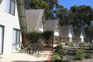 A-Line Holiday Village voted  best hotel in Bendigo