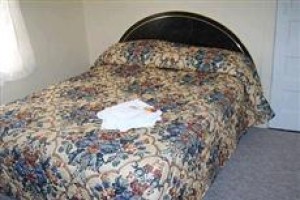 A Voyageurs Guest House Bed & Breakfast Image