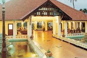 Abad Whispering Palms Resort Kumarakom Image