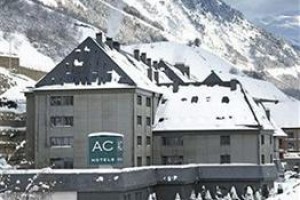 AC Baqueira Ski Resort Autograph Collection voted 4th best hotel in Naut Aran
