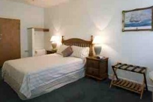 Admirals Lodge B&B Hotel Image