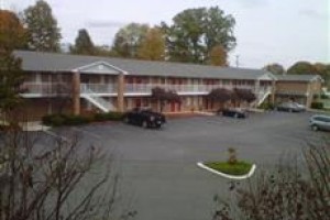 Affordable Suites Charlottesville Image