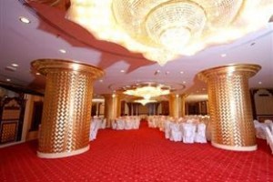 Al Bustan Tower Hotel Suites Image