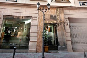 Hotel Alamo Image