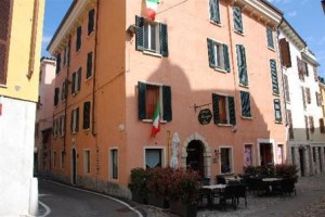 Albergo Moniga Image