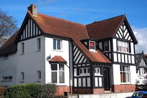 Alexandra Heights Image