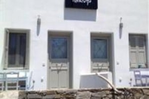 Aliktypo Studios voted 6th best hotel in Serifos