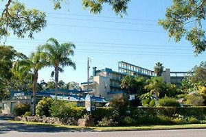 Salamander Shores Hotel Image