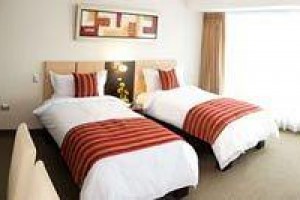 Allpa Hotel & Suites Image