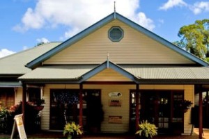 Allumbah Pocket Cottages voted  best hotel in Yungaburra