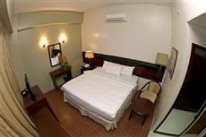 Allure Hotel & Suites Image