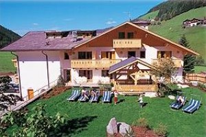 Almhotel Bergerhof voted 3rd best hotel in Sarntal