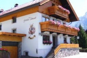 Almrausch Pension Ehrwald Image