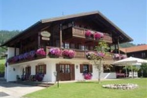 Alpenchalet Reit im Winkl Image