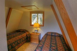 Alpine Chalet voted  best hotel in Otter Rock