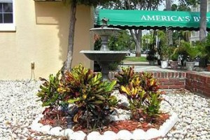 Americas Best Inn St Petersburg Image