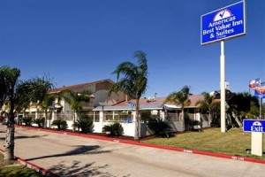 Americas Best Value Inn and Suites Alvin Image
