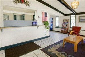 Airport Inn and Parking Image
