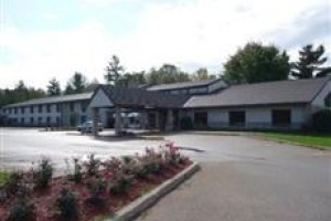 AmericInn Lodge & Suites Shawano Image