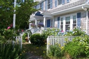 An English Garden Bed & Breakfast Image