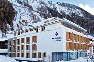 Anthony's Life and Style Hotel Image