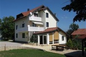 Apartments Kristina Dreznik Grad Image