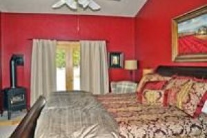Arnold Black Bear Inn Image