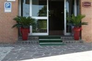 Art Hotel Mirano Image