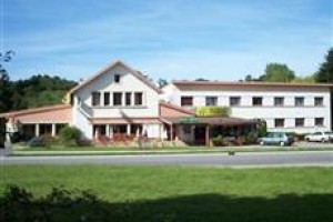 Auberge Du Parc Mirecourt Image