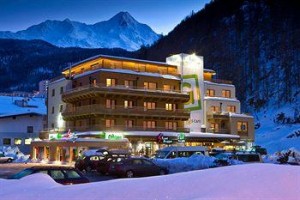 Backelar Wirt Hotel Solden Image