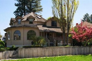 Baker Hill Heritage Bed and Breakfast Image