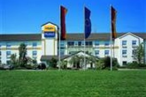 Balladins Superior Hotel Peine Image