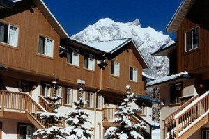 Banff Boundary Lodge voted 10th best hotel in Canmore