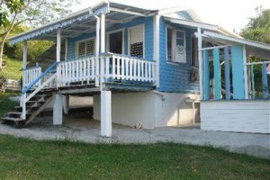 Bayaleau Point Cottages Image