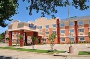 Baymont Inn & Suites Dallas Love Field Image