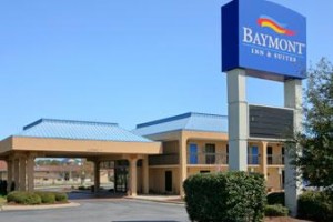 Baymont Inn & Suites Greenville Image