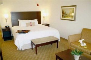 Baymont Inn & Suites Knoxville Image