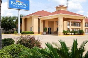 Baymont Inn & Suites Lake Charles Image