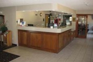 Baymont Inn & Suites Redding Image