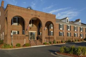 Baymont Inn & Suites Richmond Image