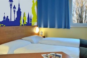 B&B Hotel Wuerzburg Image