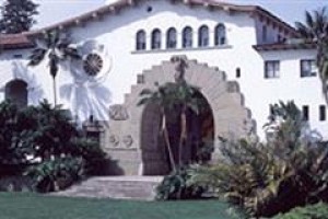 Beach House Inn Image