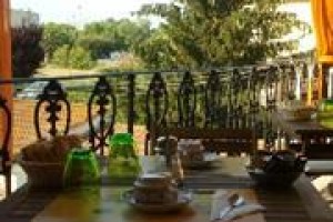 Bed and Breakfast Cribo Image