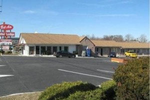 Bel-Air Motor Lodge Image