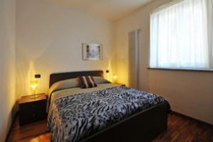 Belvedere Apartments Tremezzo Image