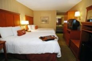 Bend Inn & Suites Image