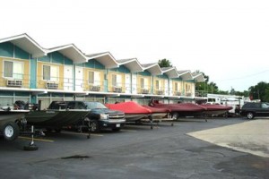 Benton Gray Plaza Motel Image