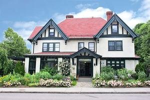 The Bertram Inn voted 3rd best hotel in Brookline