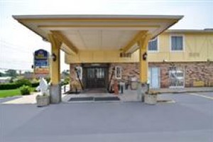 BEST WESTERN Cantebury Inn & Suites voted 7th best hotel in Coralville